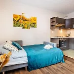 Karmelicka Sunflower Apartment